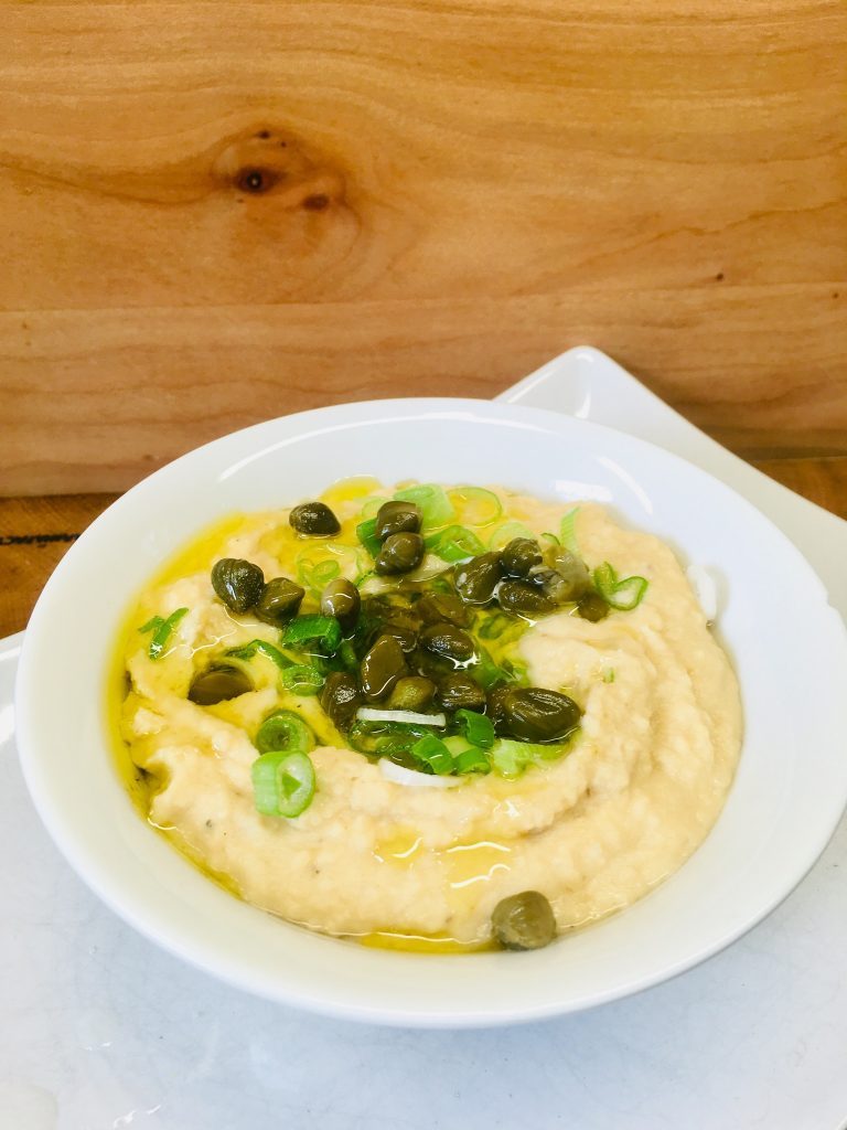 Fava - Griechischer Erbsen Dip mit Zwiebeln und Kapern