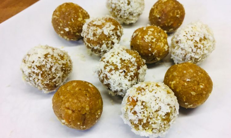 Mango Kokos Orangen Energiebällchen