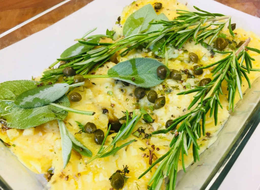 Knuspriger Kartoffel Püree mit Kapern Aioli