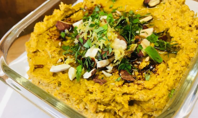 Balsamico Karotten Hummus mit gerösteten Möhren