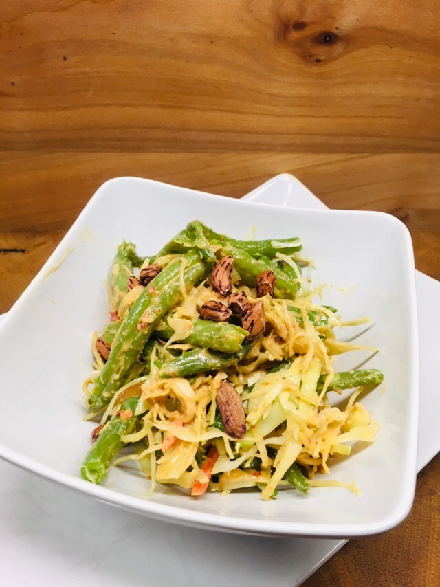 Karedok - Indonesischer Weißkraut Salat mit Erdnuss Sauce