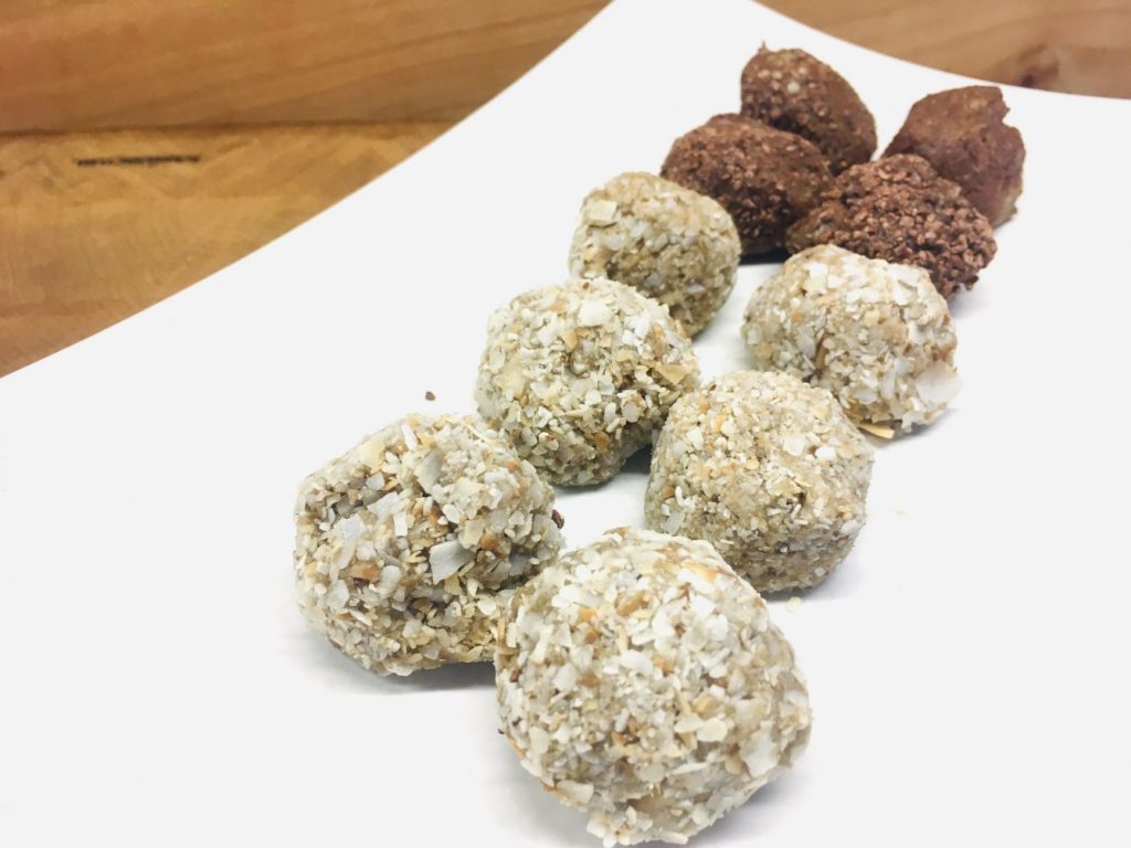 Bananen Kokos Kugeln