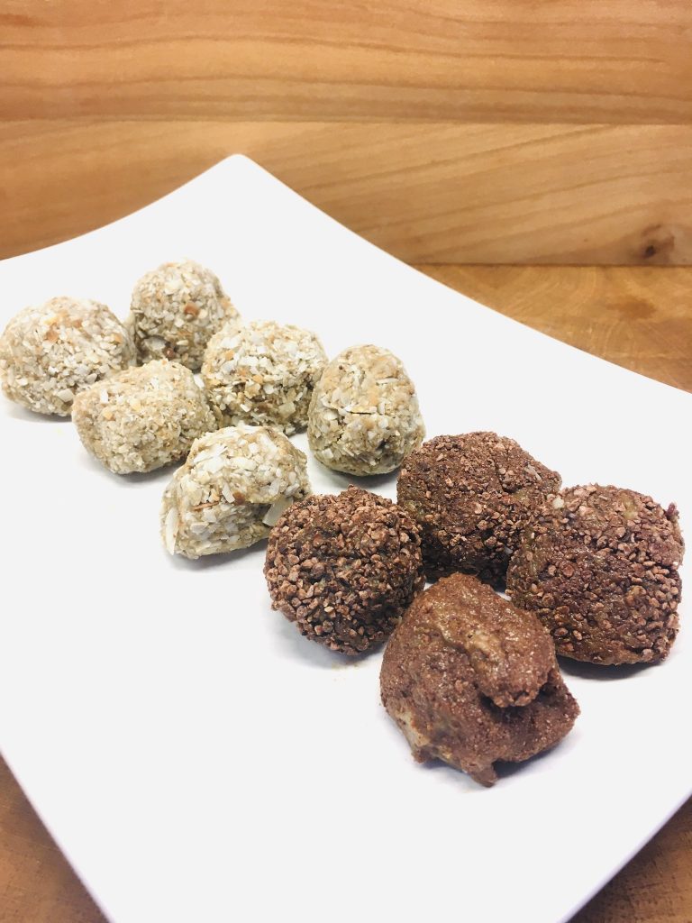 Bananen Kokos Kugeln mit Schokostreuseln
