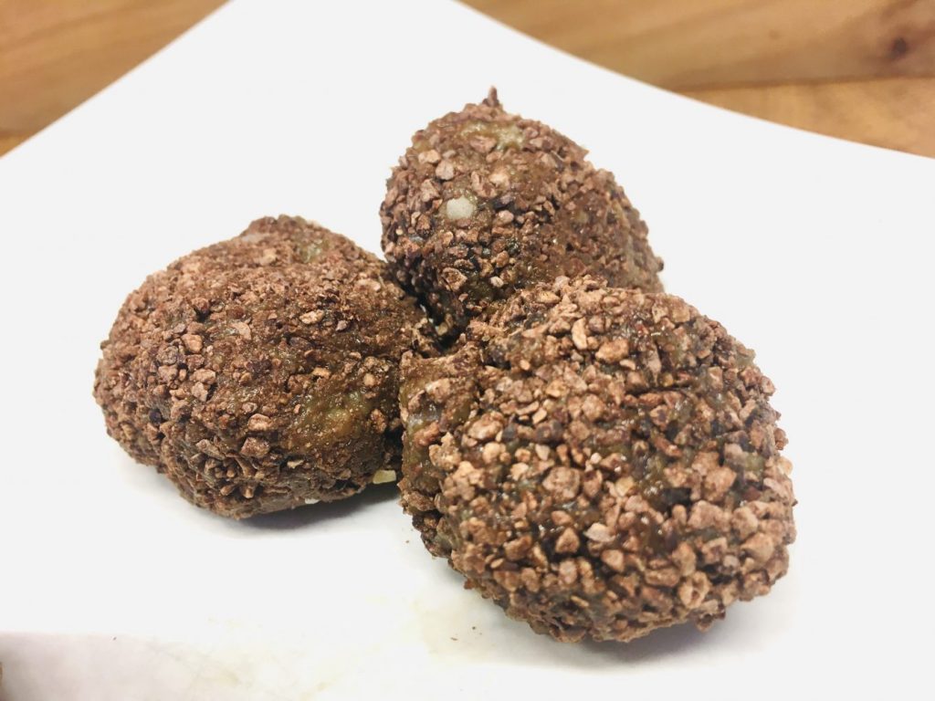 Bananen Kokos Kugeln mit Schokostreuseln