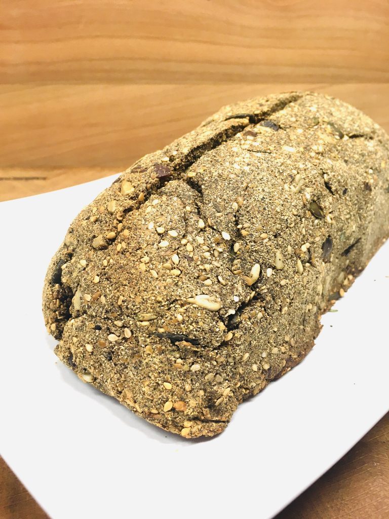 Glutenfreies Hanfbrot mit Nüssen