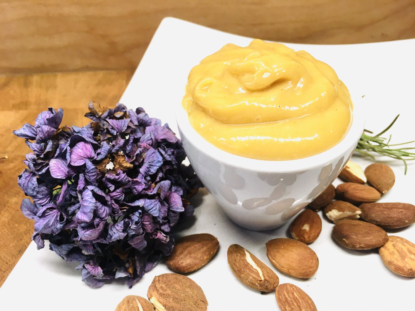 Mandel Miso Trüffel Aioli