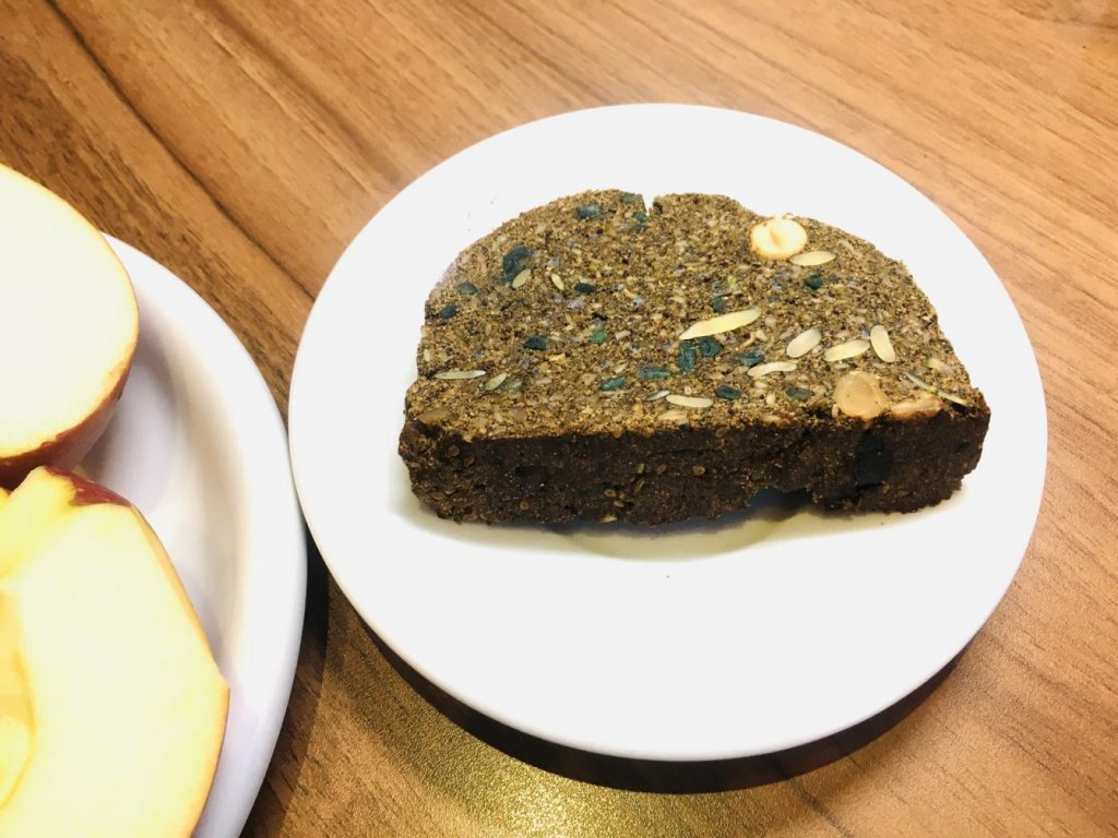 Glutenfreies Hanfbrot mit Nüssen