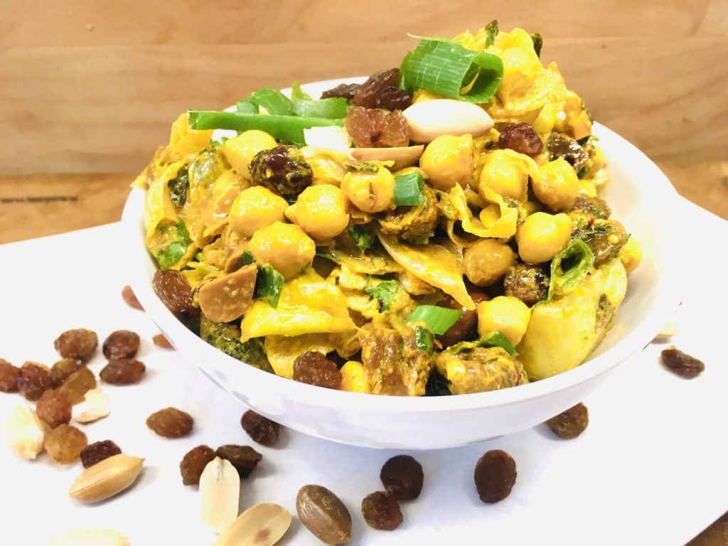 Kichererbsen Salat mit Rosinen und Aprikosen