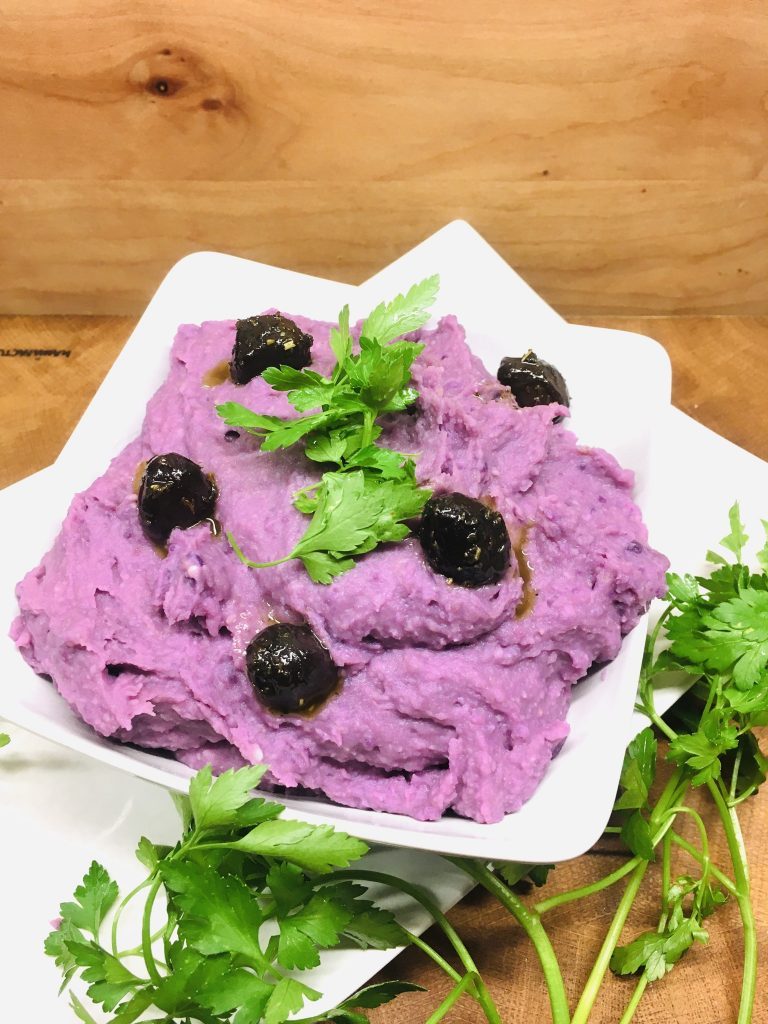 Purple Skordalia aus lila Kartoffeln