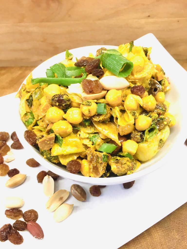 Kichererbsen Salat mit Rosinen und Aprikosen