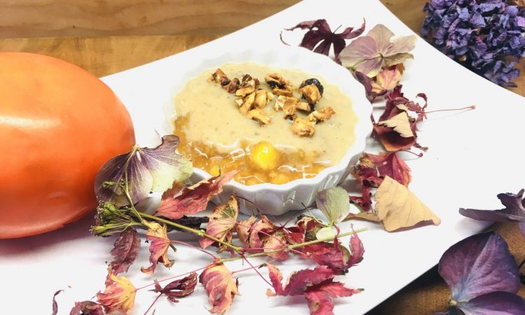 Kaki Parfait mit Dattel Karamell Creme und Haselnuss Crunch