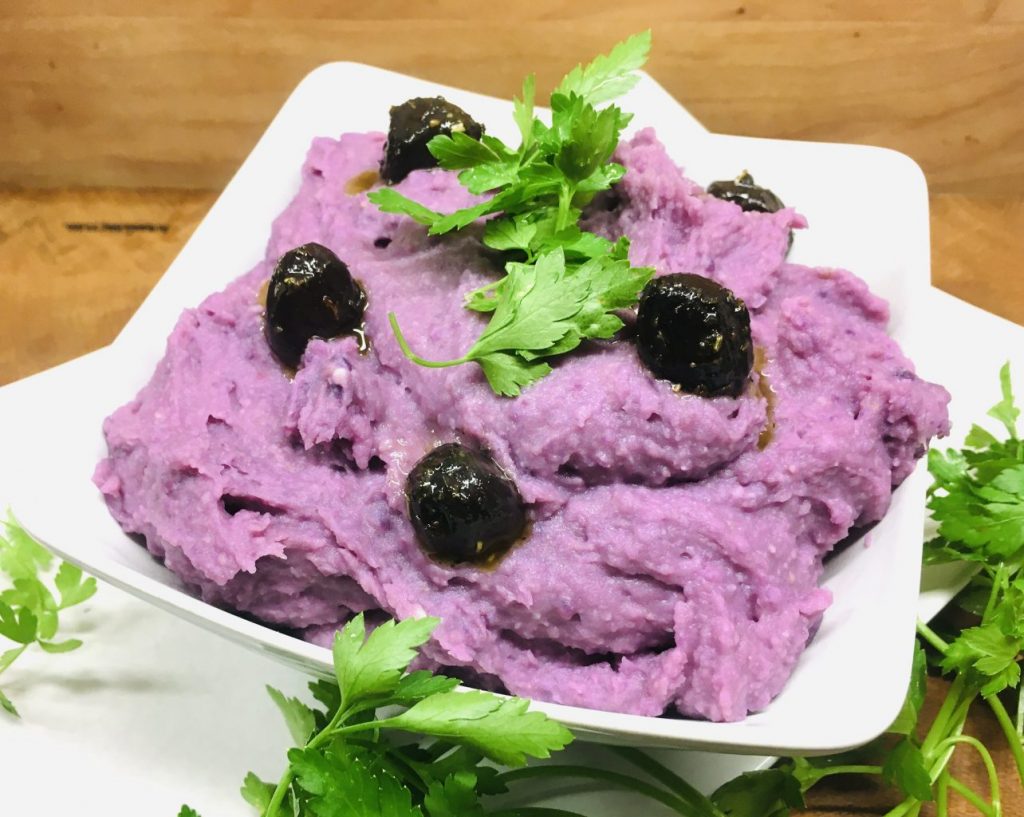 Purple Skordalia aus lila Kartoffeln