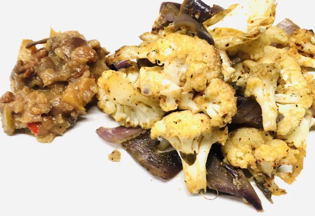 Gerösteter Blumenkohl mit Birnen Chutney