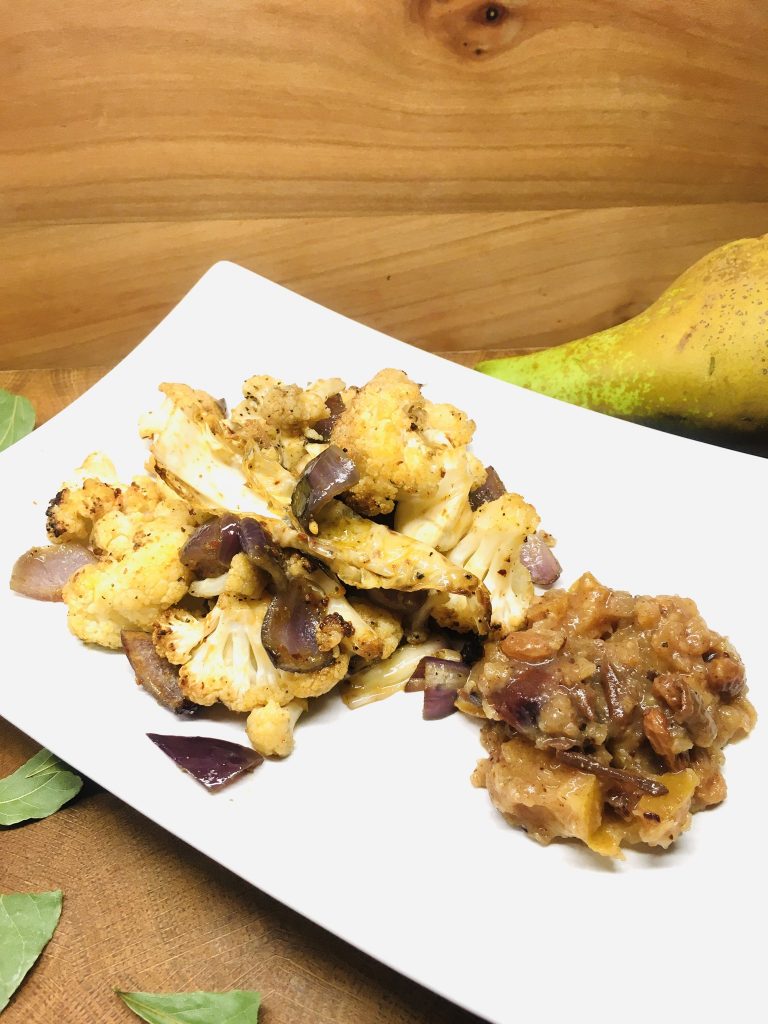 Gerösteter Blumenkohl mit Birnen Chutney