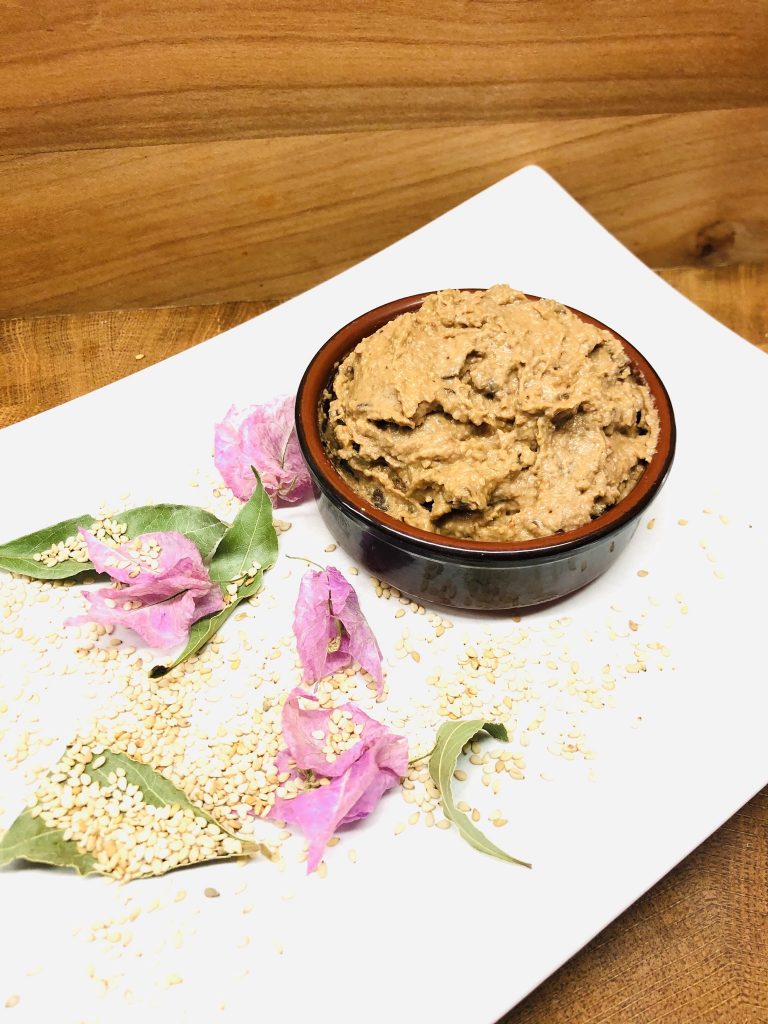 Auberginen Dip mit Tahini und Miso