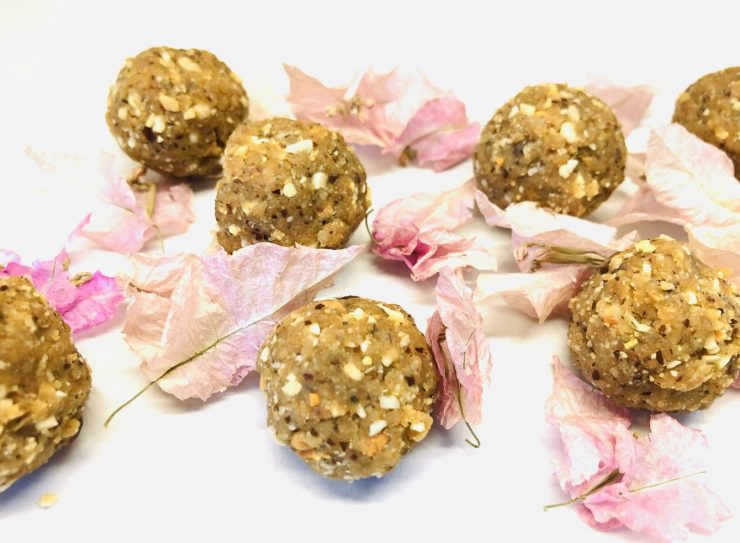 Erdnuss Kokos Energiebällchen