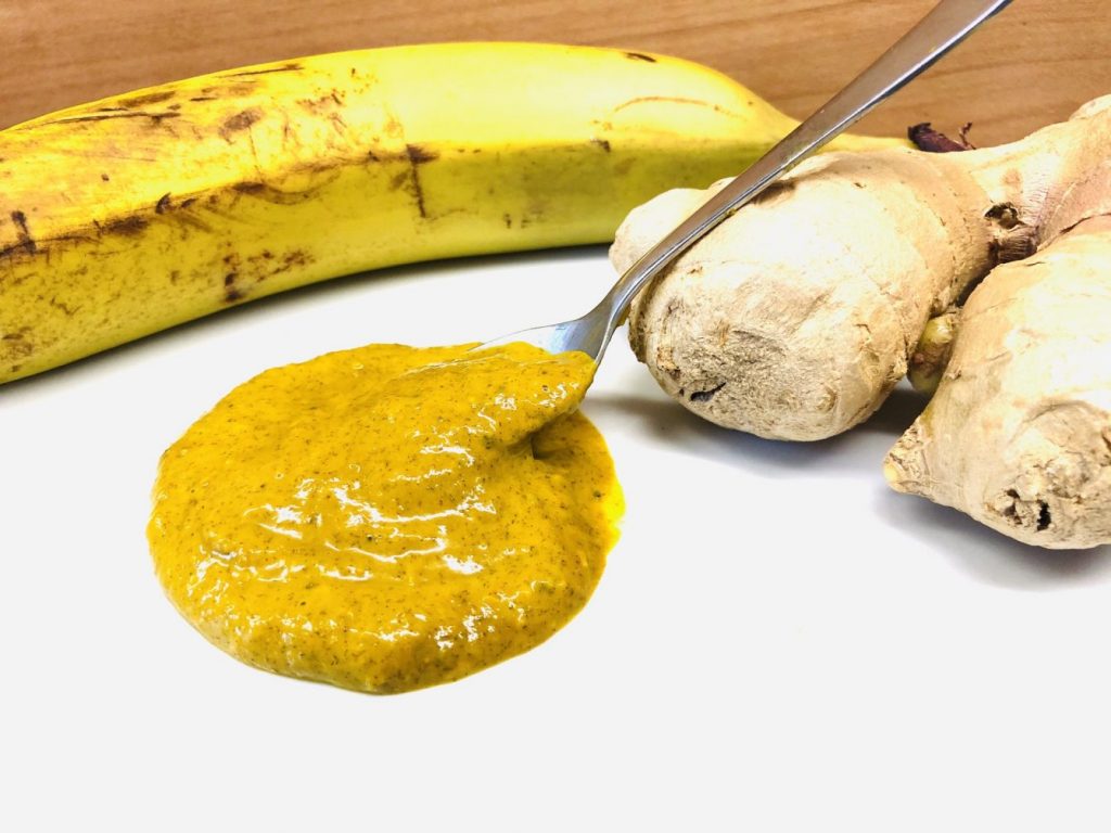 Curry Dip mit Bananen, Tahini, Ingwer und Orange