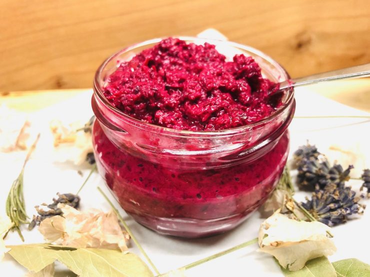 Rote Bete Dip mit Meerrettich