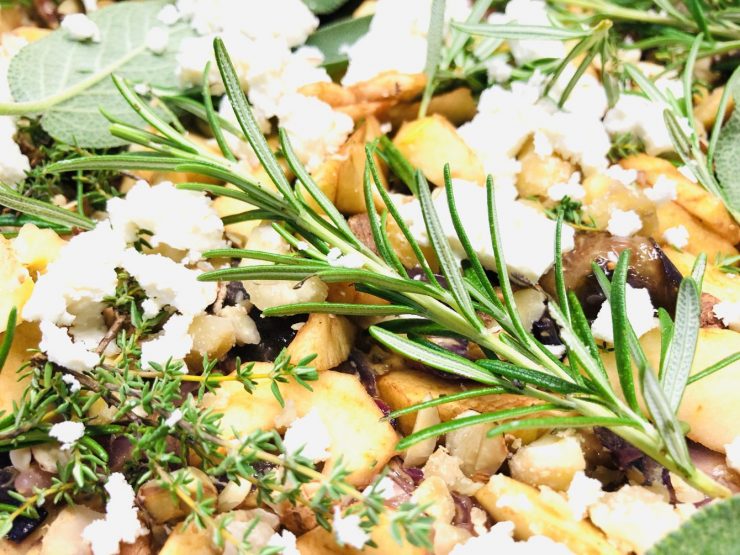 Flammkuchen mit Apfel und Maronen