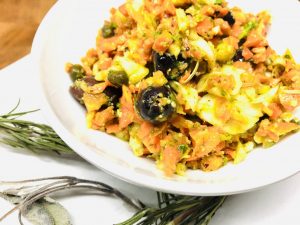 Karotten Fenchel Salat mit Orangen Tahini Dressing