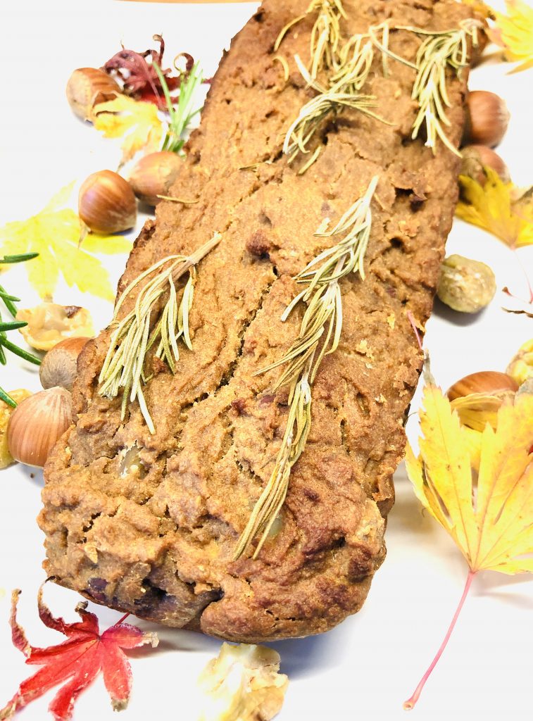 Kastanien Brot mit Maronen und Haselnüssen