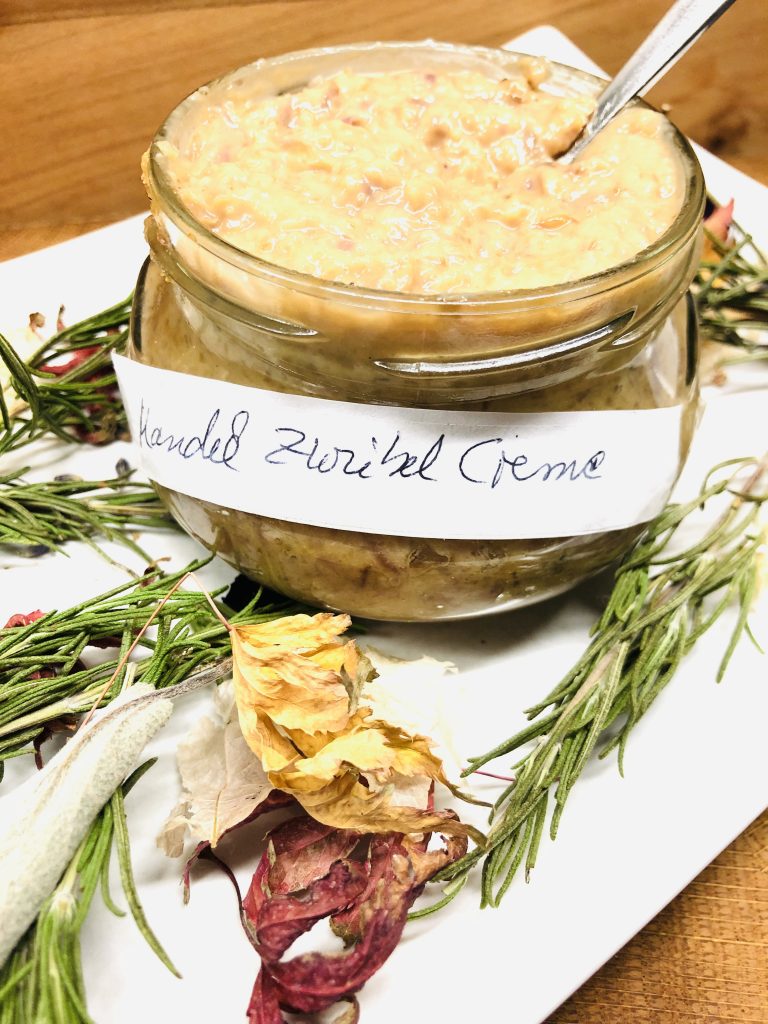 Mandel Zwiebel Creme