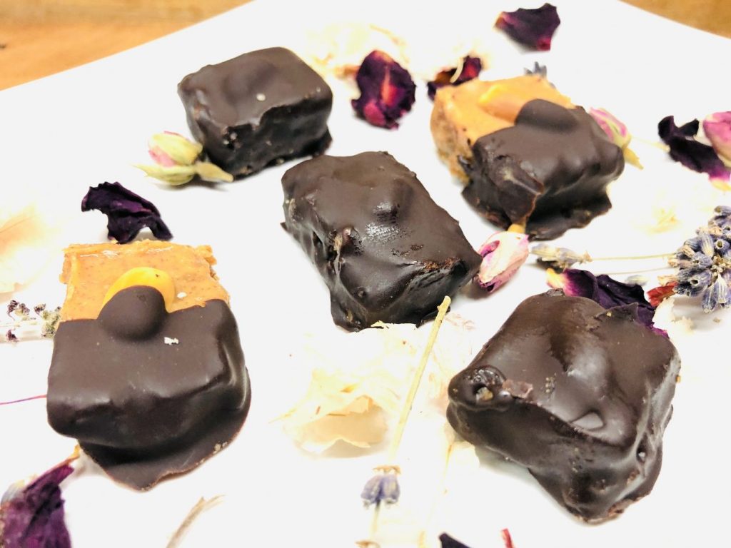 Salted Caramel Pralinen mit Marzipan