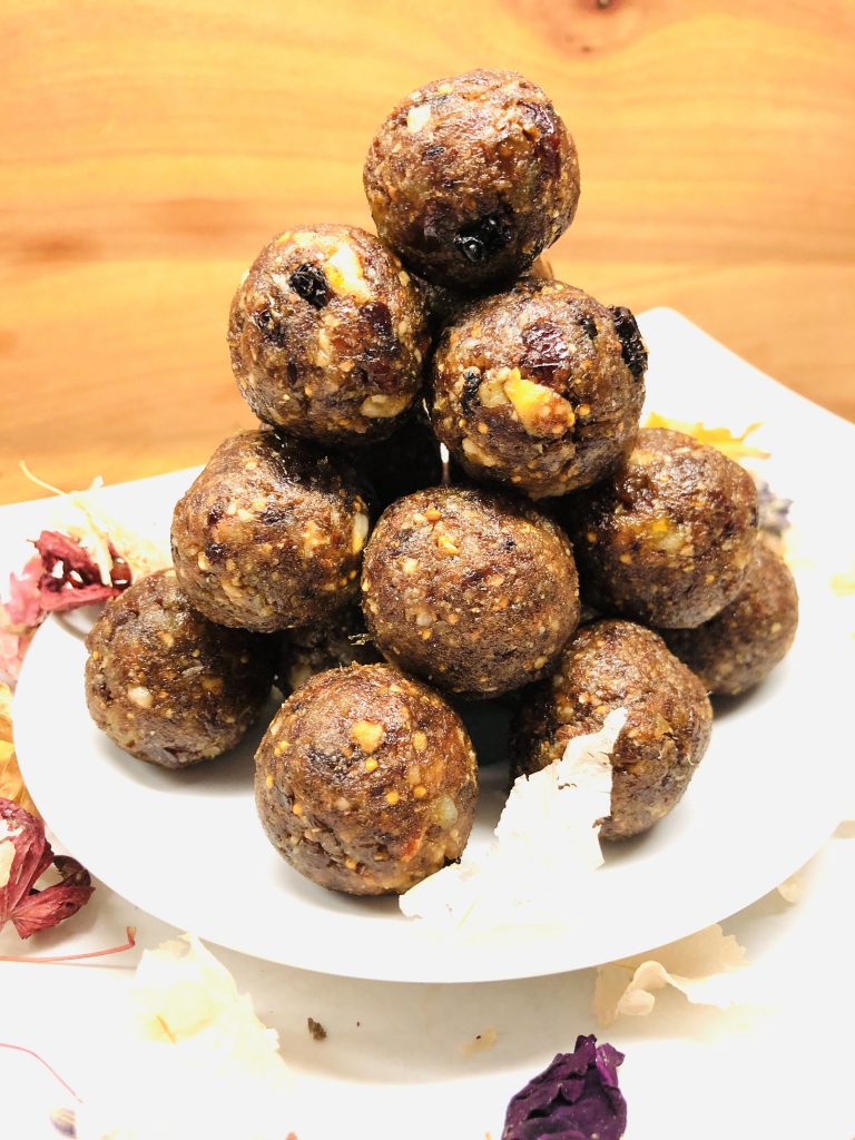 Christmas cake energy balls