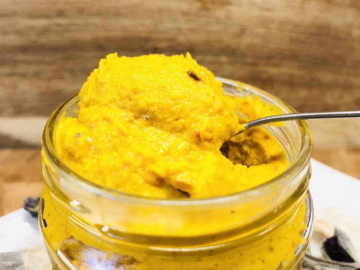 Pikanter Kürbis Dip mit Tahini