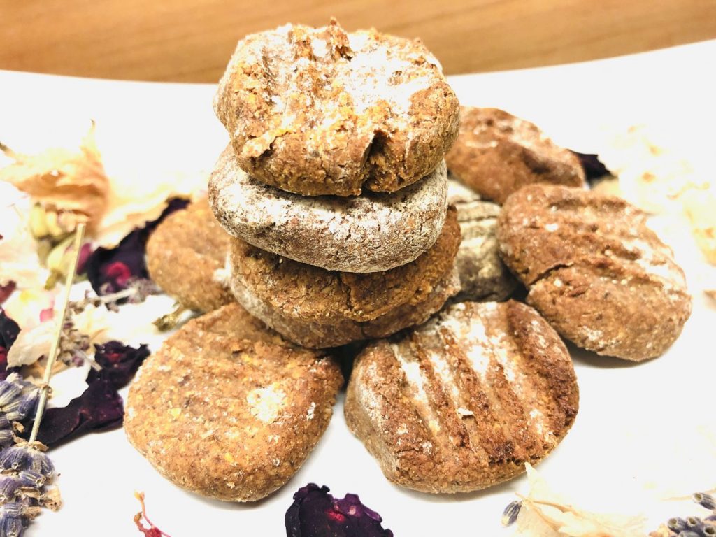 Mandel Dattel Keckse mit Tahini