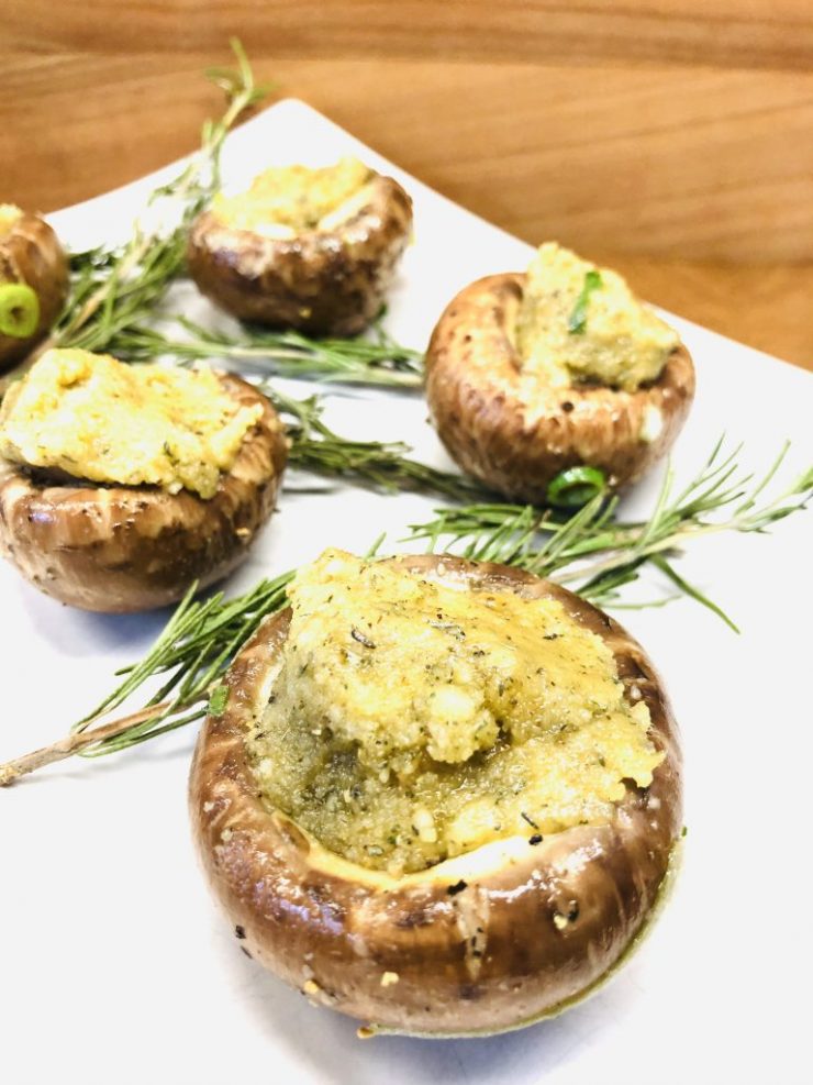 Gefüllte Champignons mit Mandel Knoblauch Paste