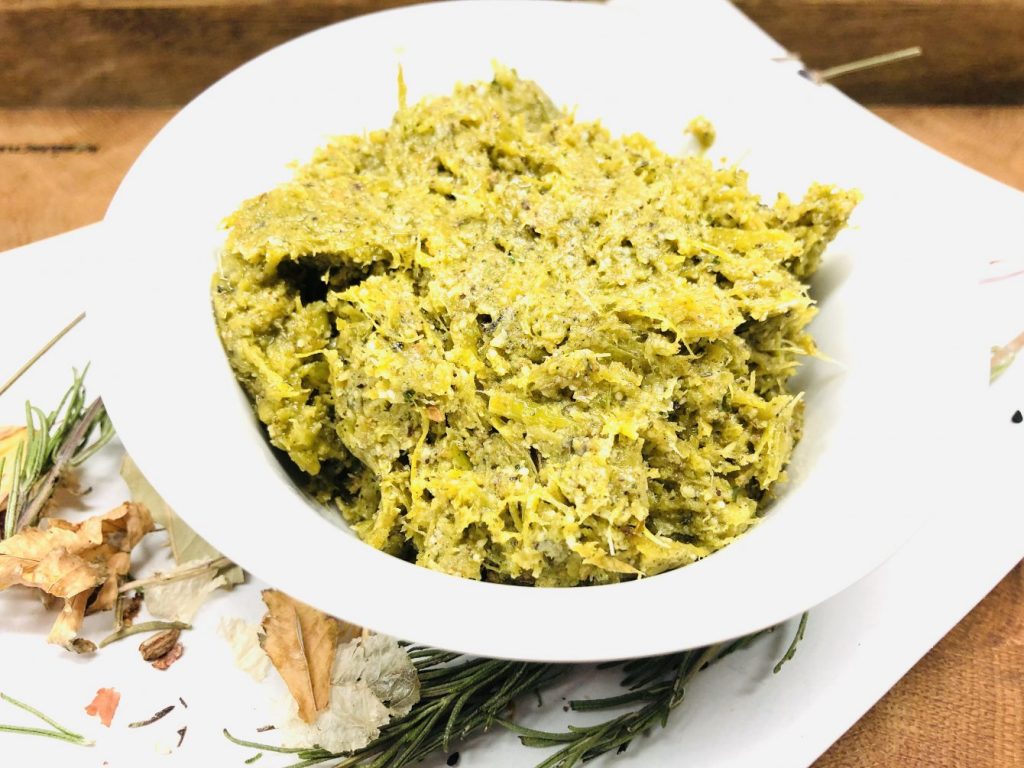 Grünkohl Strunk Pesto