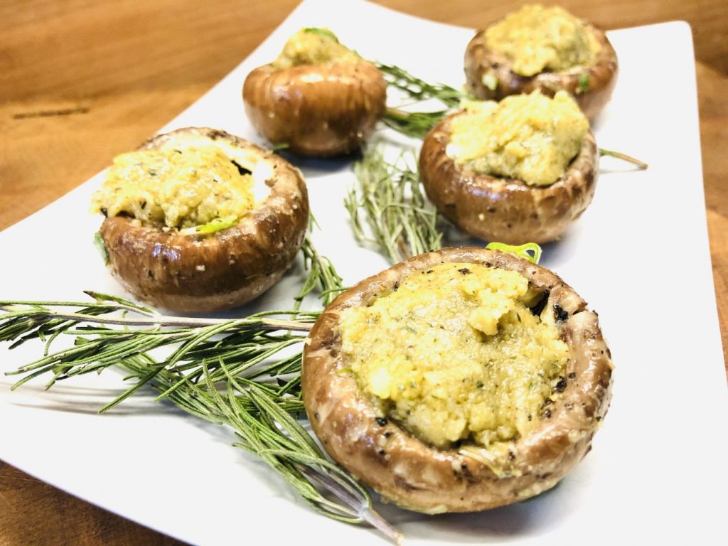 Gefüllte Champignons mit Mandel Knoblauch Paste