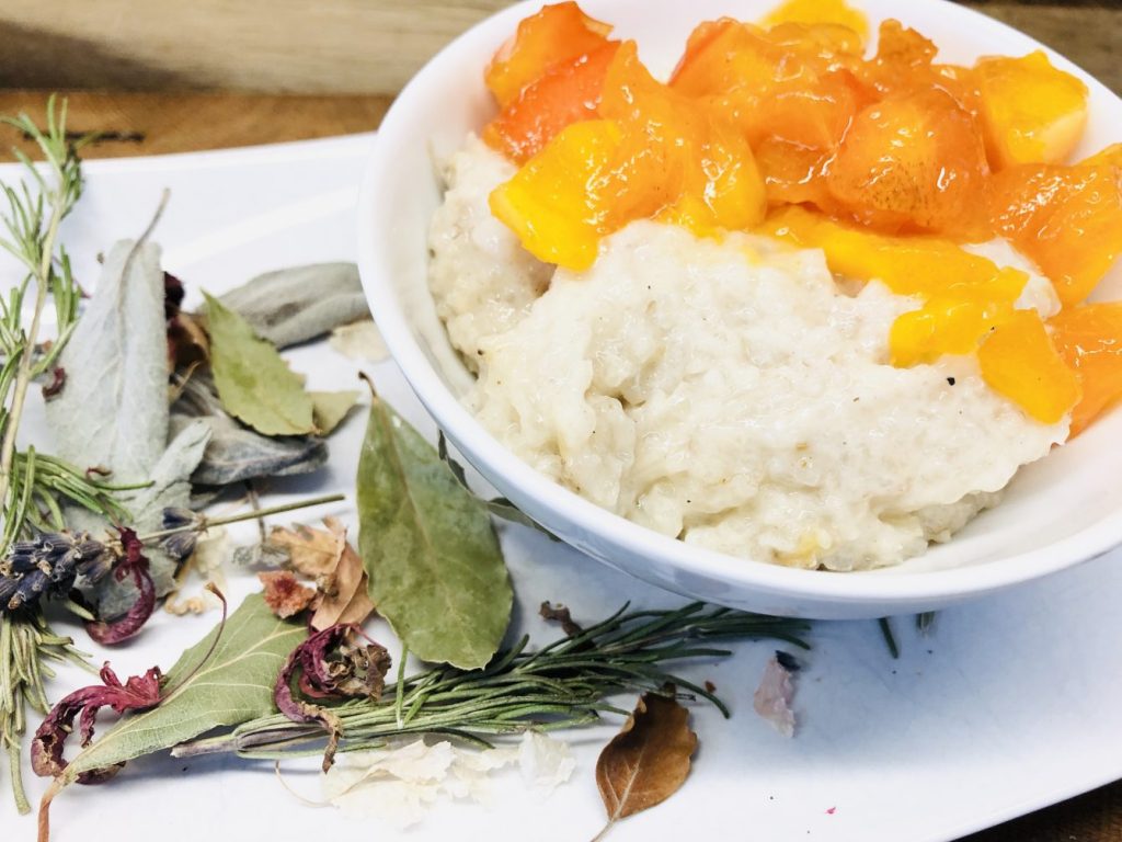 Klebreis Porridge mit Kaki