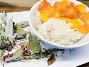 Klebreis Porridge mit Kaki