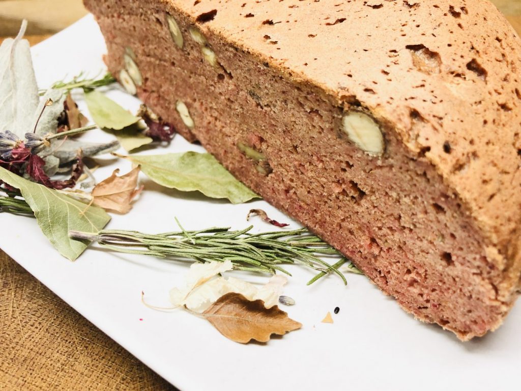 Rote Bete Haselnuss Brot