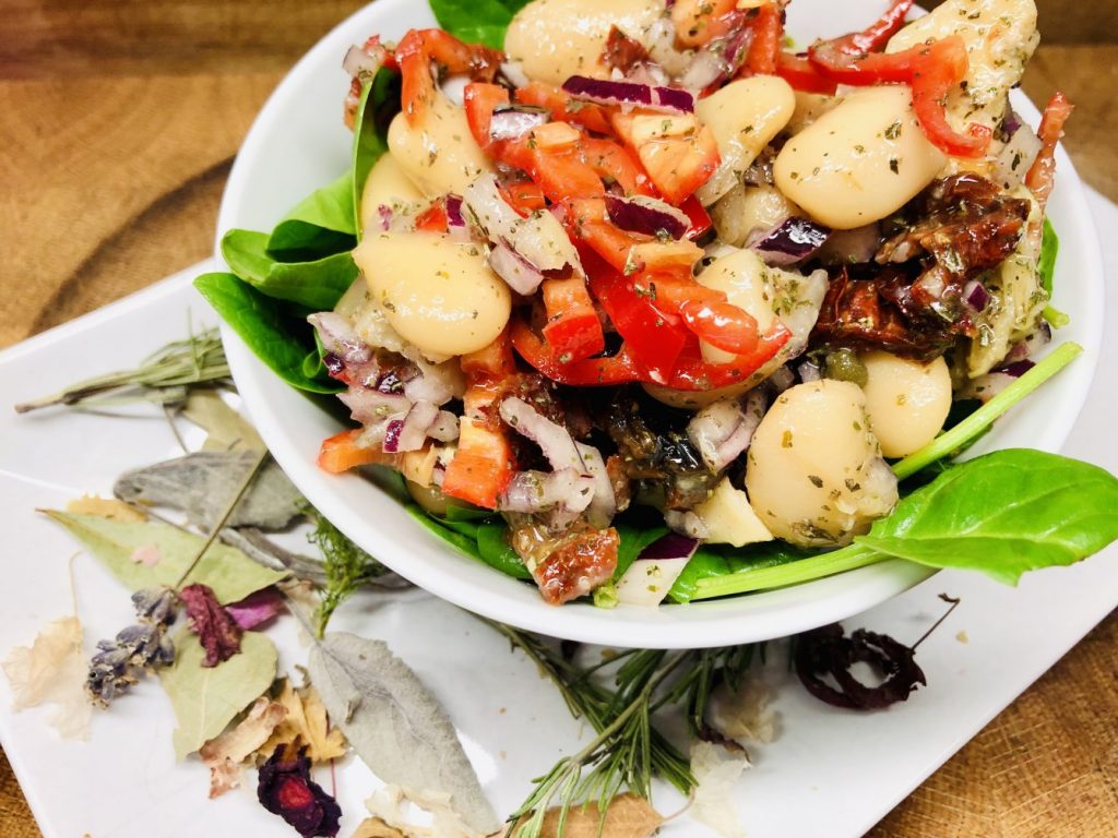 Weiße Bohnen und Artischoken Salat