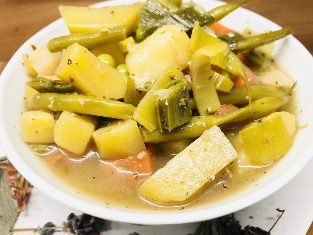 Gemüsesuppe mit Miso