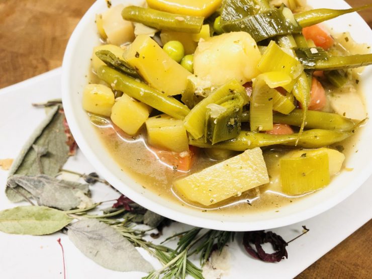 Gemüsesuppe mit Miso