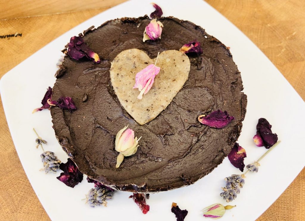 No Bake Schoko Kirsch Brownie Torte