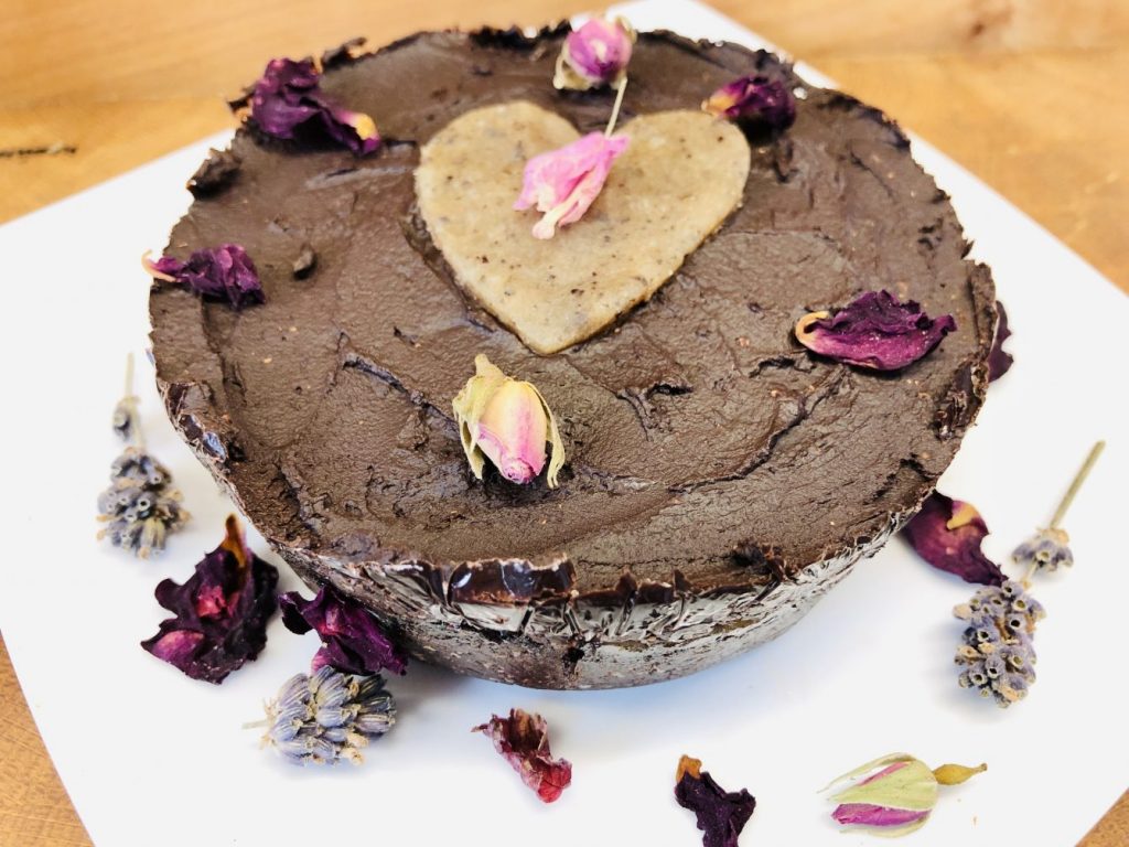 No Bake Schoko Kirsch Brownie Torte