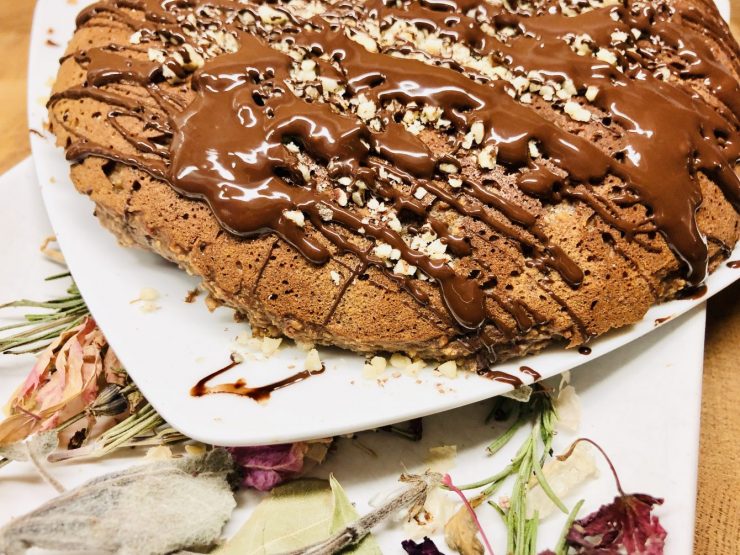 Haselnuss Kastanien Kuchen a la Creme de Marron