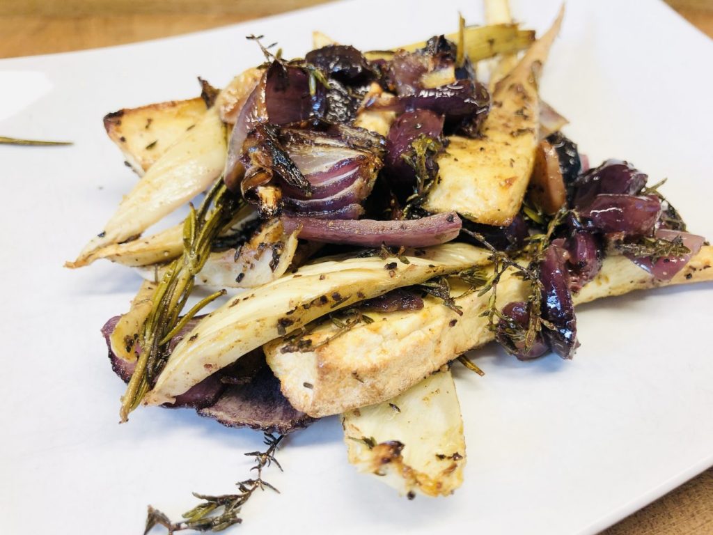 Gerösteter Fenchel mit Trauben und Pastinaken