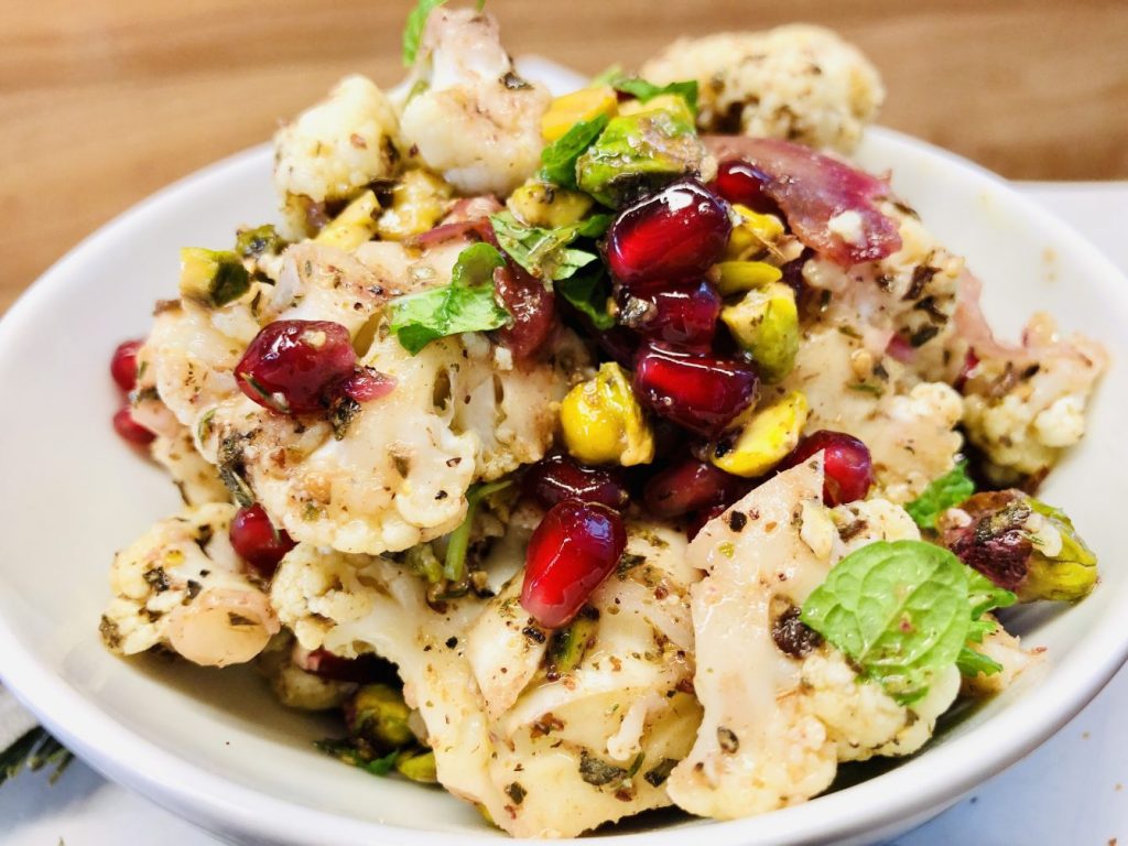 Gemüse Salat aus geröstetem Blumenkohl