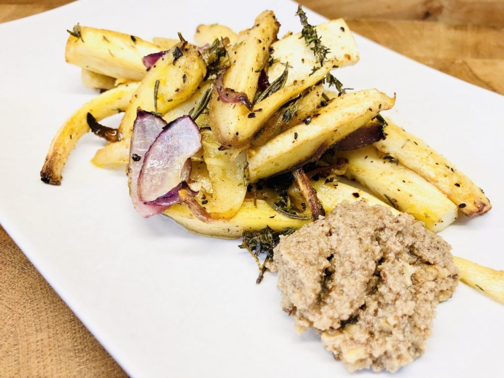 Geröstete Pastinaken mit Walnuss Aioli