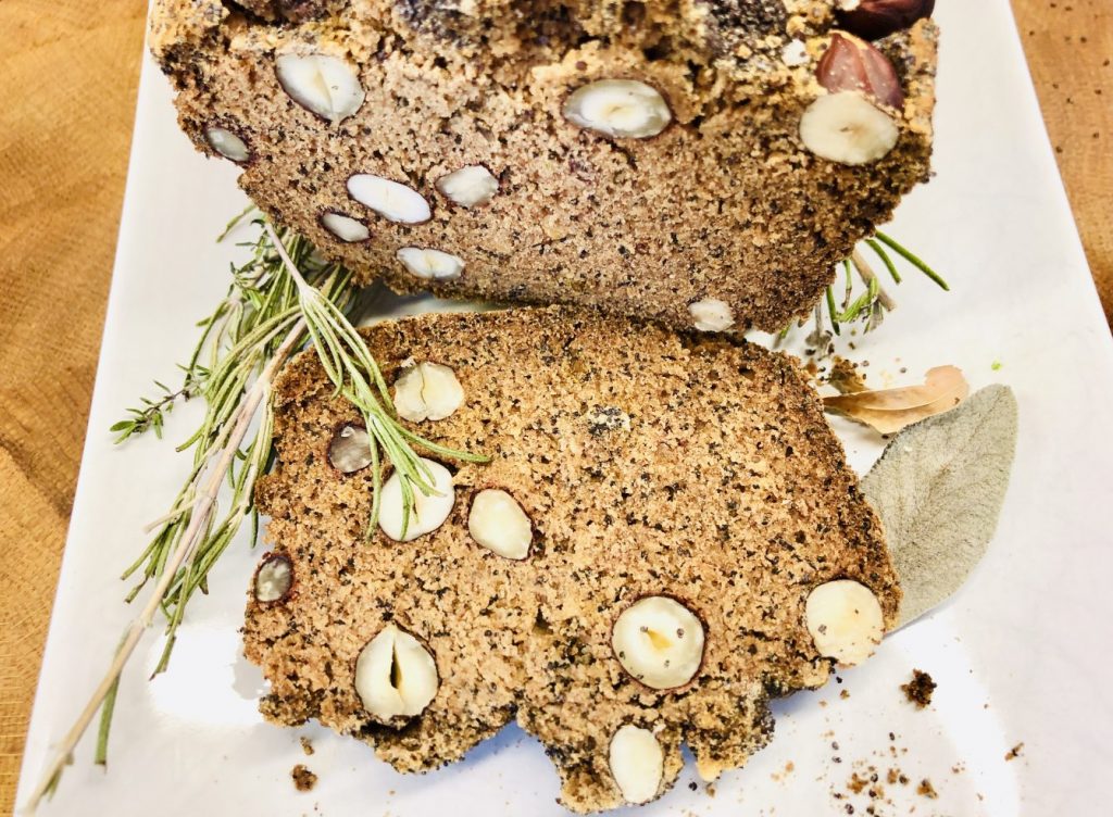 Nuss Mohn Brot aus Buchweizen