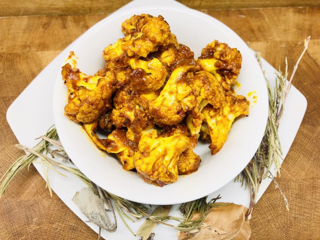 Knuspriger Blumenkohl in Sesam Chili Sauce