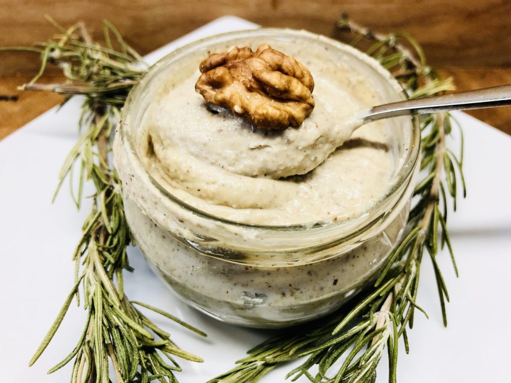 Walnuss Aioli