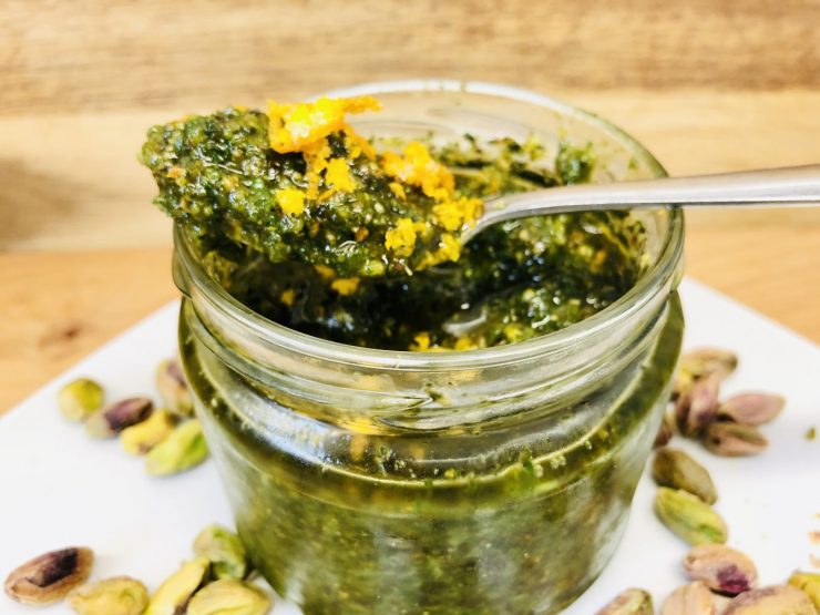 Minze Pesto mit Pistazien und Orange