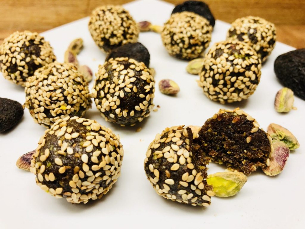 Persische Pistazien Mandel Aprikosen Energiebällchen